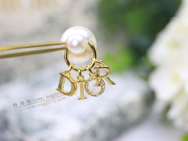 Dior飾品 迪奧經典熱銷款CD珍珠耳環耳釘  zgd1391
